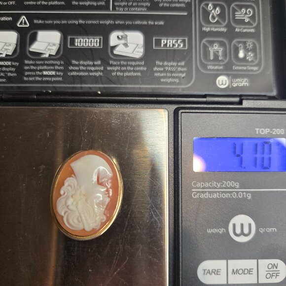 Vintage Italian Cameo in 14K Gold Handcrafted in Napoli 585 Yellow Gold Pendant - Picture 4 of 14